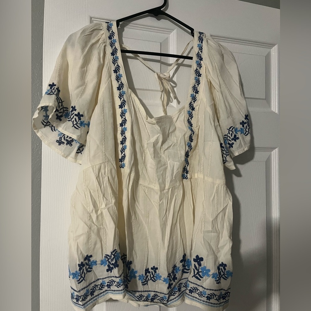 Old Navy Cream Textured Blouse
